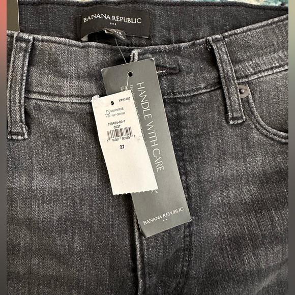NWT Banana Republic Factory Bermuda Black Wash Jean Short Sz 4 - Picture 5 of 5